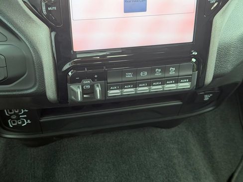 New 2026 RAM 2500 Tradesman AWD/4WD image 18