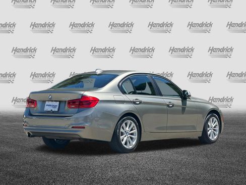 Used 2018 BMW 320i Sedan w/ Convenience Package RWD image 5