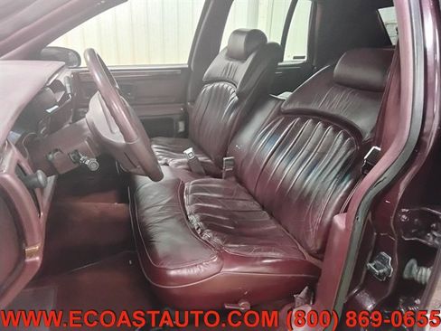 Used 1995 Buick Roadmaster Sedan RWD image 10