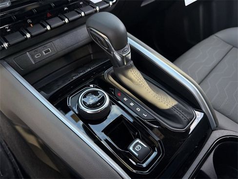 New 2026 Chevrolet Colorado ZR2 w/ Technology Package image 18