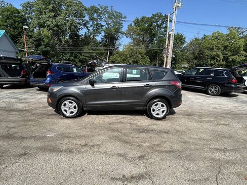 Used 2017 Ford Escape S FWD image 4