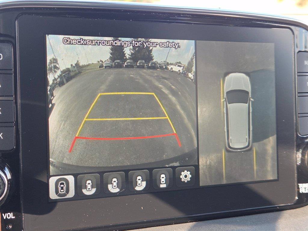 Used 2020 Hyundai Santa Fe Limited AWD/4WD image 7