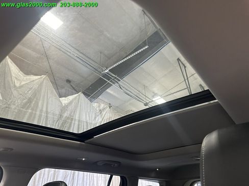 Used 2023 Jeep Grand Cherokee L Limited AWD/4WD image 12