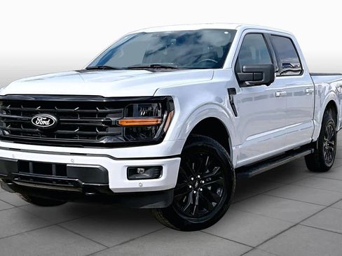 Certified 2025 Ford F150 XLT w/ Equipment Group 302A MID AWD/4WD image 40