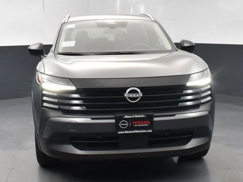 New 2026 Nissan Kicks SV w/ Illumination Package image 2