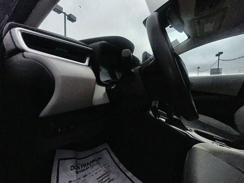 Used 2024 Toyota Corolla LE image 11