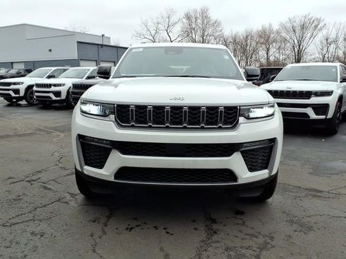 New 2026 Jeep Grand Cherokee L Limited AWD/4WD image 8