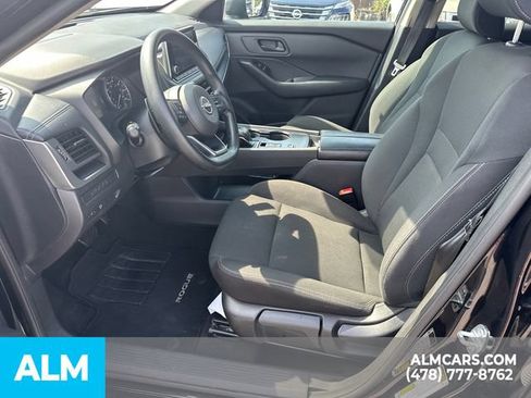 Used 2024 Nissan Rogue S FWD image 10