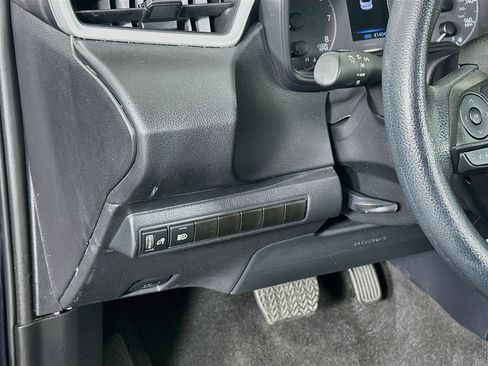 Used 2025 Toyota Corolla LE FWD image 16