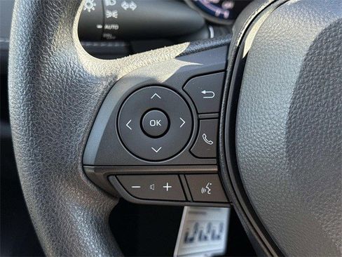 Used 2025 Toyota RAV4 XLE image 24