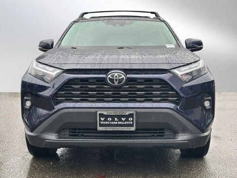 Used 2022 Toyota RAV4 XLE Premium image 8