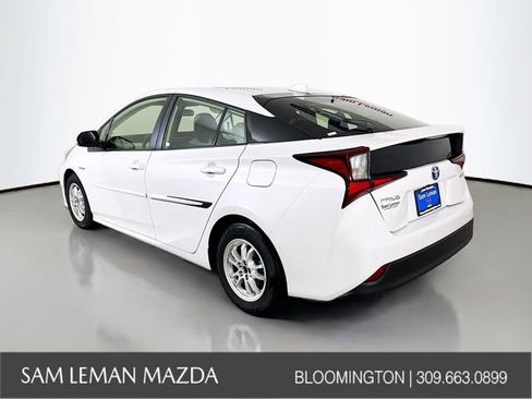 Used 2022 Toyota Prius LE FWD image 5