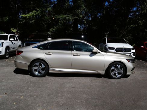 Used 2019 Honda Accord EX-L image 2