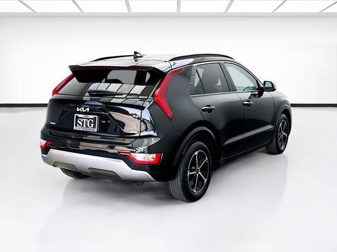 Used 2023 Kia Niro FWD image 4