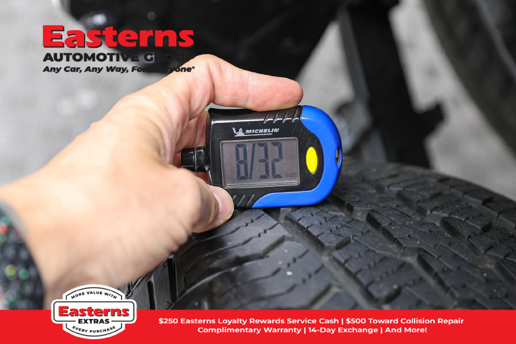 Used 2025 Toyota Tacoma SR RWD image 26