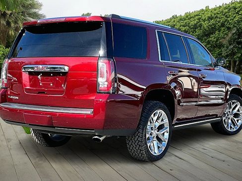 Used 2019 GMC Yukon Denali w/ Denali Ultimate Package image 2