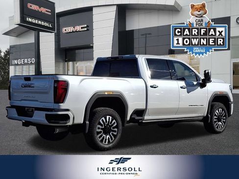 Used 2025 GMC Sierra 2500 Denali Ultimate w/ Max Trailering Package image 9