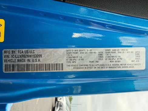 Used 2022 Jeep Wrangler Unlimited Rubicon 4xe w/ Cold Weather Group AWD/4WD image 32