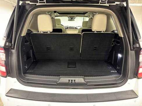 Used 2020 Ford Expedition Platinum image 19