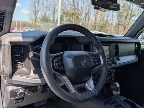 Used 2023 Ford Bronco 4-Door image 7