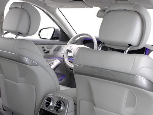 Used 2015 Mercedes-Benz S 550 Sedan image 44