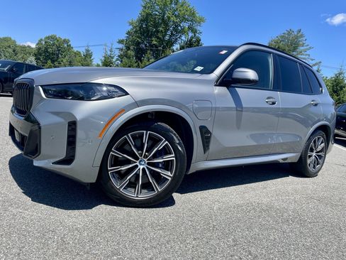 Used 2024 BMW X5 xDrive50e w/ M Sport Package AWD/4WD image 36