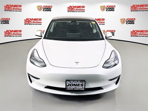 Used 2021 Tesla Model 3 Standard Range Plus image 13