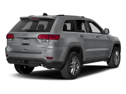 Used 2017 Jeep Grand Cherokee Limited w/ Luxury Group II AWD/4WD image 5