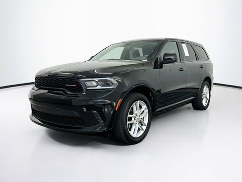 Used 2025 Dodge Durango GT AWD/4WD image 3