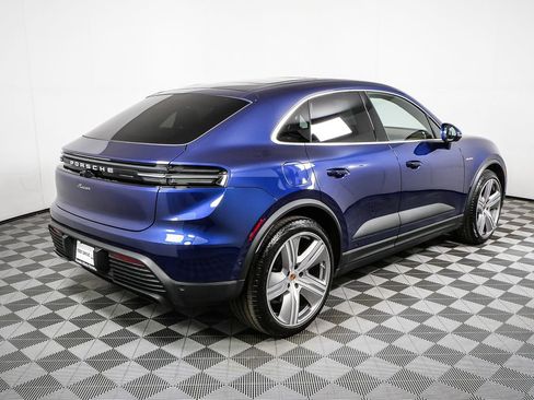 New 2026 Porsche Macan Electric image 30