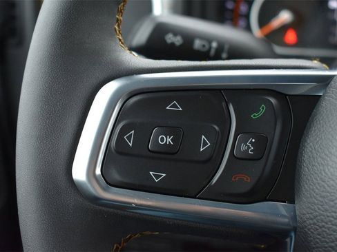 Certified 2024 Jeep Wrangler Sahara w/ Technology Group image 18