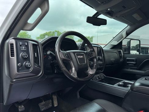 Used 2015 GMC Sierra 2500 SLT AWD/4WD image 14