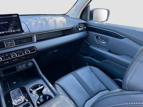 New 2025 Honda Pilot EX-L image 18