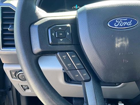 Used 2020 Ford F150 XLT image 24