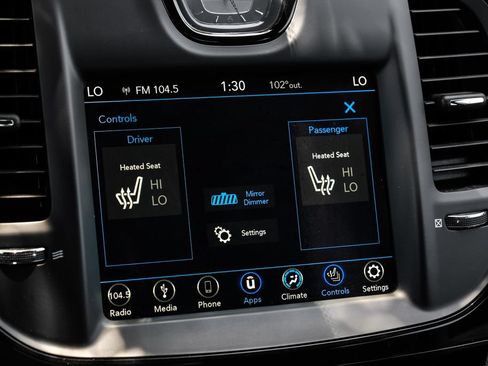 Used 2019 Chrysler 300 S RWD image 31