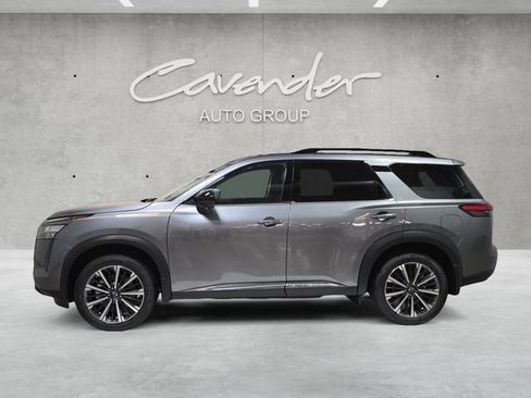 New 2026 Nissan Pathfinder Platinum FWD image 13