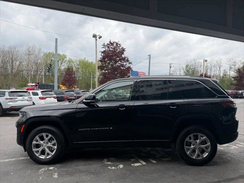 Certified 2023 Jeep Grand Cherokee Limited AWD/4WD image 4