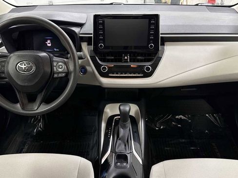 Used 2020 Toyota Corolla LE image 25