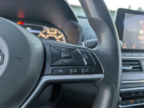 Used 2023 Nissan Altima 2.5 SV image 24