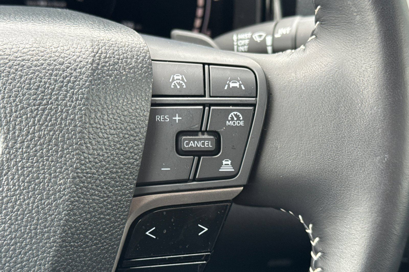 Used 2026 Toyota Camry SE w/ Convenience Package FWD image 31