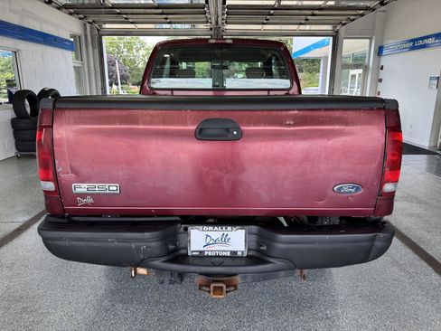 Used 2005 Ford F250 XL AWD/4WD image 9