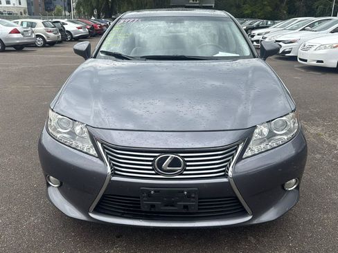 Used 2014 Lexus ES 350 w/ Premium Package FWD image 2