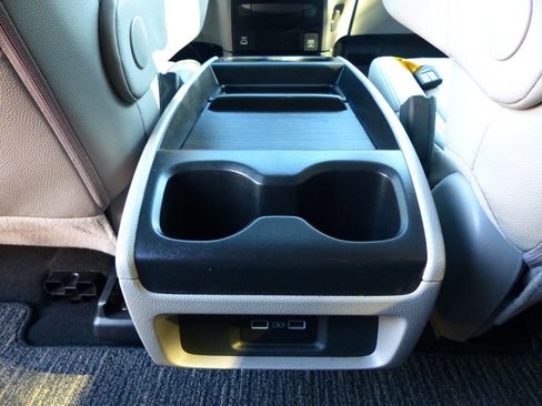 Used 2024 Honda Odyssey EX-L image 38