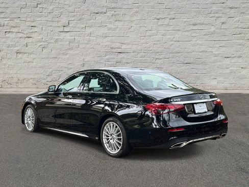Used 2023 Mercedes-Benz E 350 Sedan image 3
