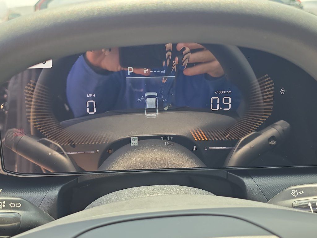 New 2026 Kia K4 FWD image 31