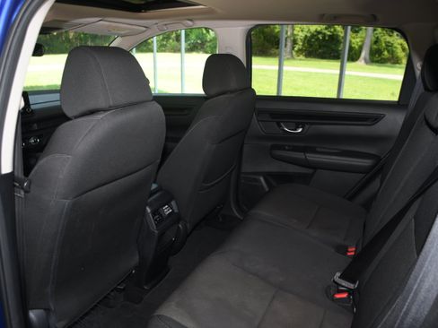 Used 2023 Honda CR-V EX image 16