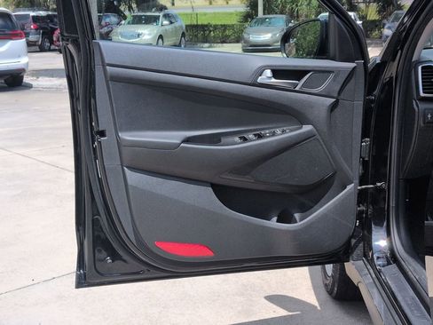 Used 2019 Hyundai Tucson SE AWD/4WD image 8