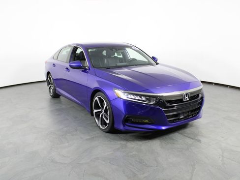 Used 2018 Honda Accord Sport image 4