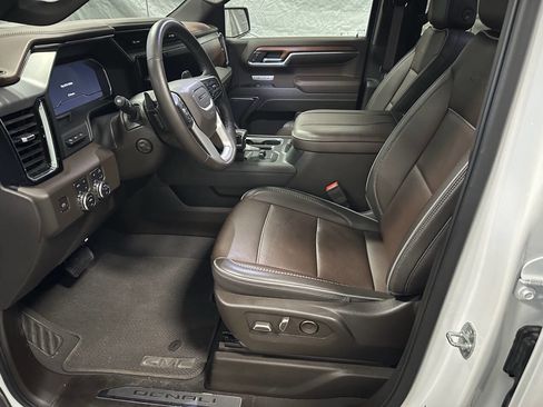 Used 2023 GMC Sierra 1500 Denali w/ Technology Package image 14