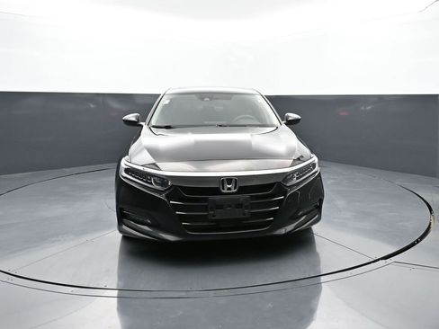 Used 2018 Honda Accord EX image 2